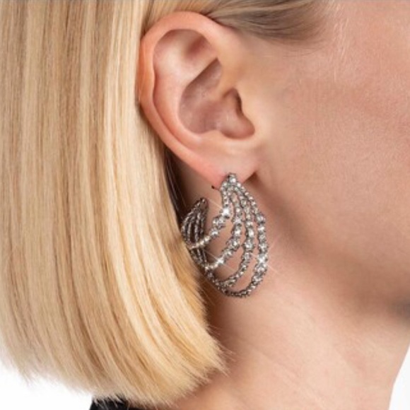 ALEXIS BITTAR
Ruthenium-Plated Punk Royale Crystal Multi Hoop Earrings - Picture 2 of 7